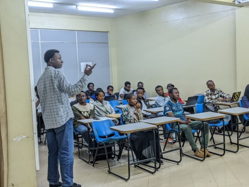 Full room, weekly session